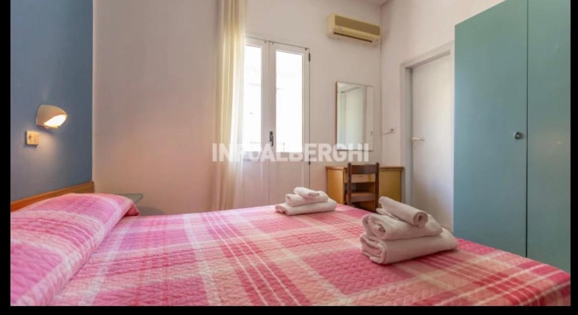 Hotel Villa Cristina Rimini Esterno foto